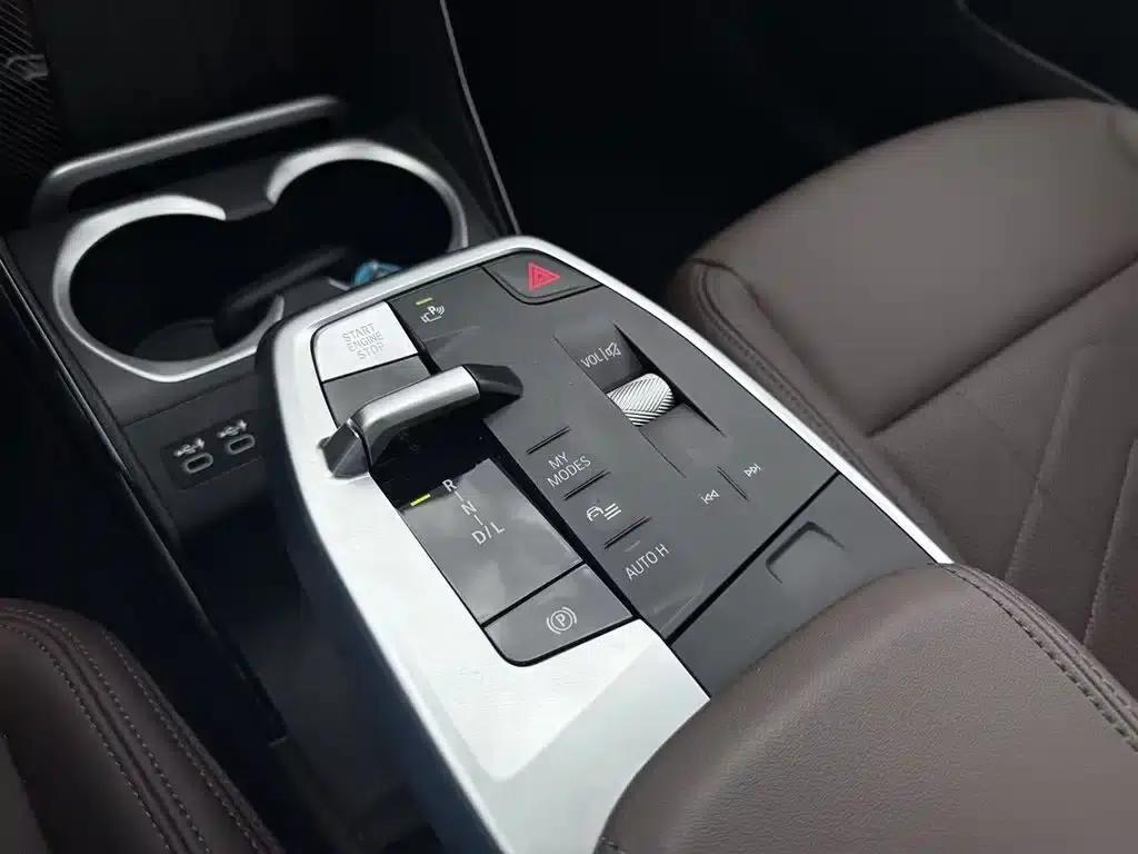BMW X1 2023 sDrive25Li M Sport Package — миниатюра 15
