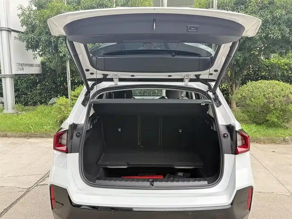 BMW X1 2023 sDrive25Li M Sport Package — миниатюра 9