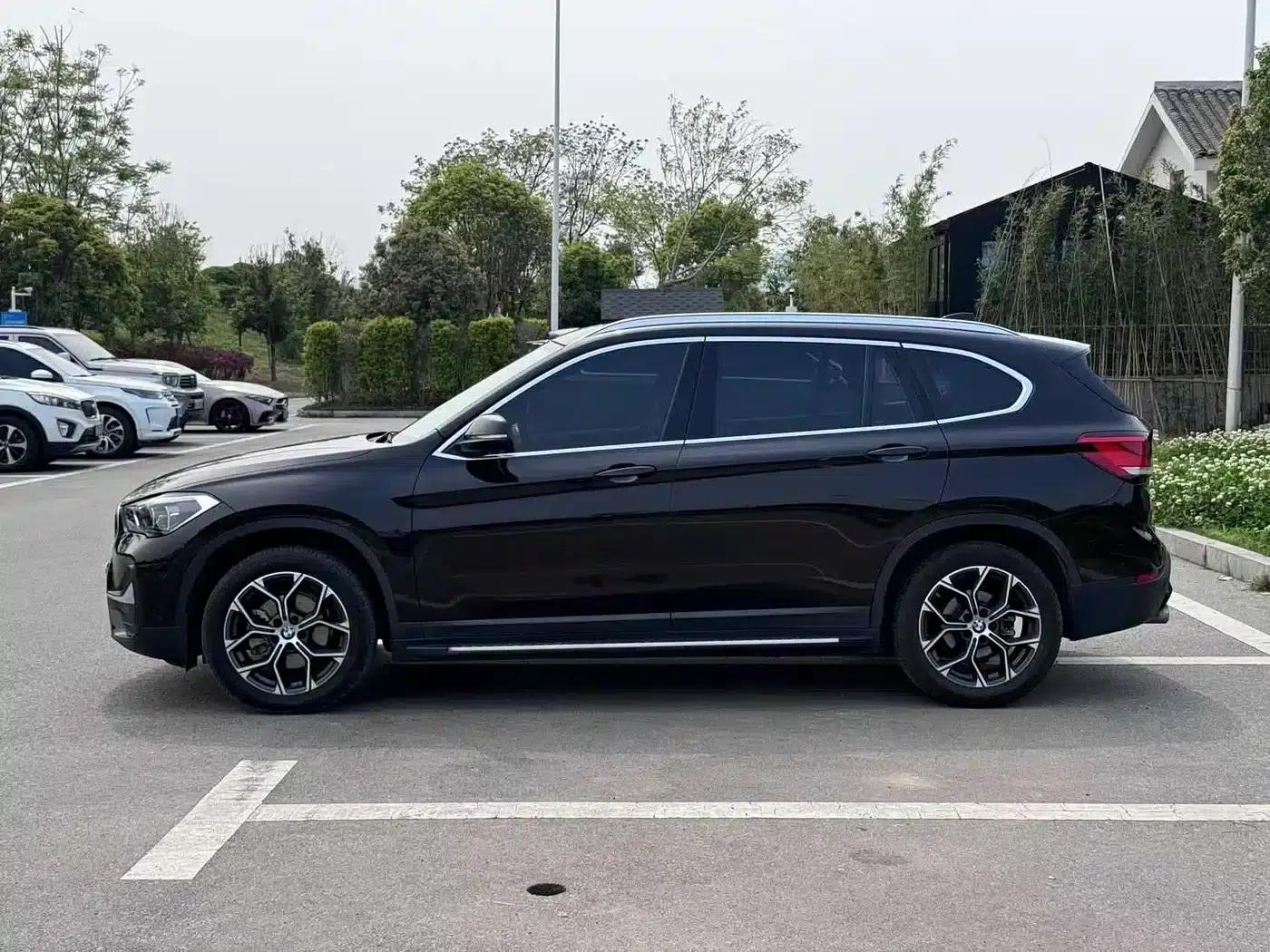 BMW X1 2020 sDrive20Li Fashion Edition — миниатюра 3