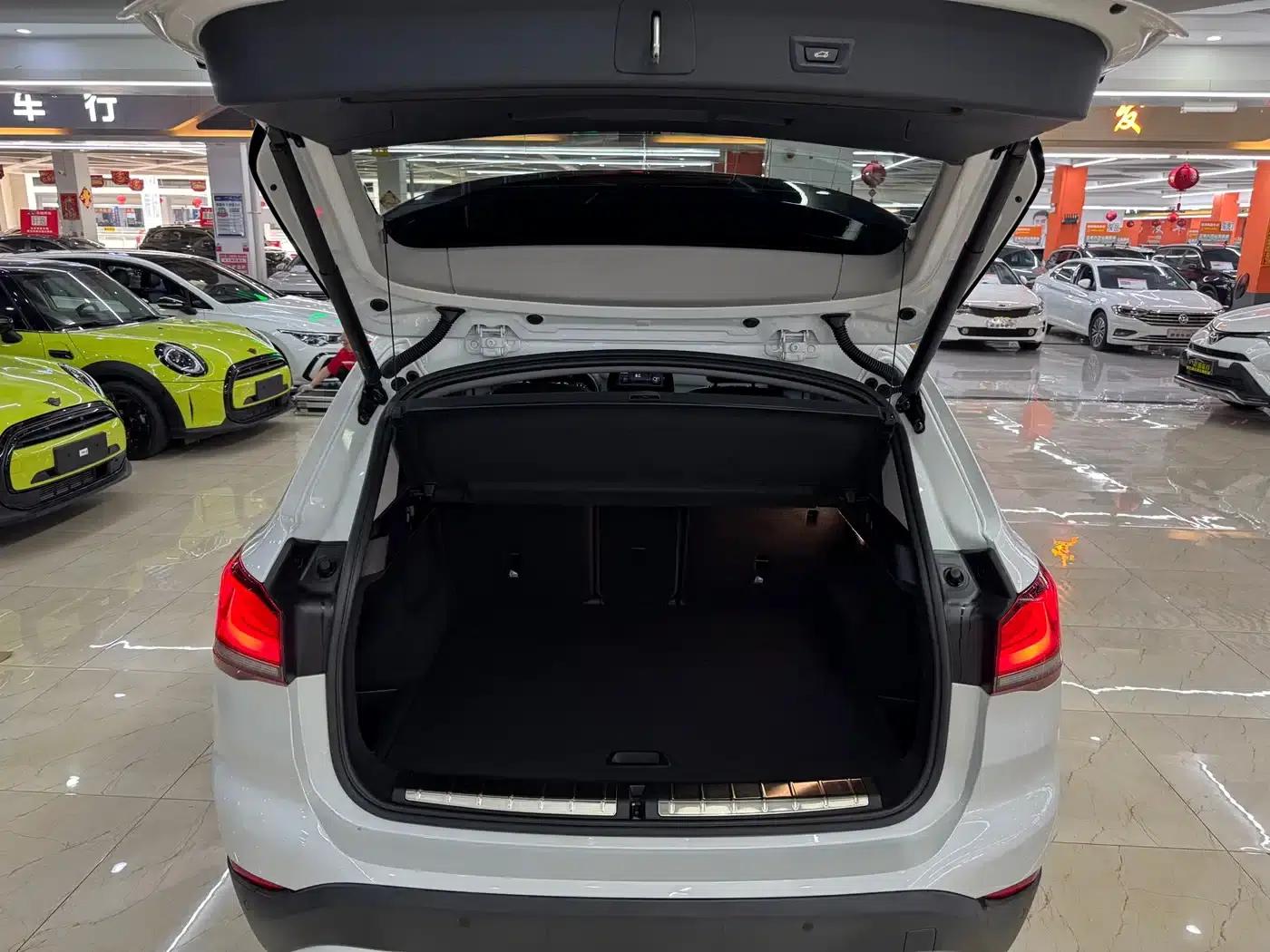 BMW X1 2022 sDrive20Li Fashion Edition — миниатюра 19