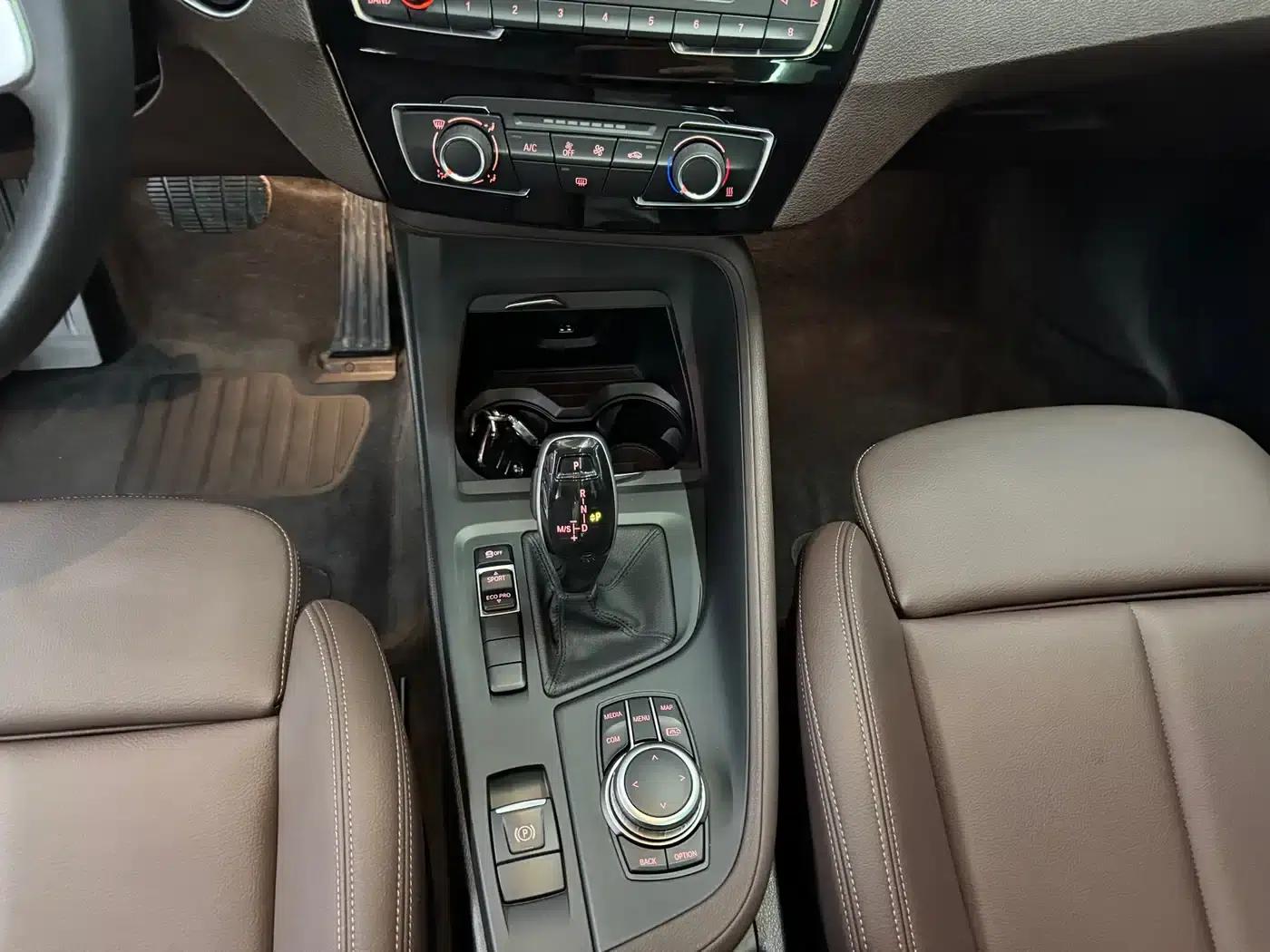BMW X1 2022 sDrive20Li Fashion Edition — миниатюра 10