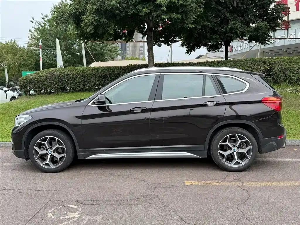 BMW X1 2018 sDrive18Li Premium — миниатюра 3