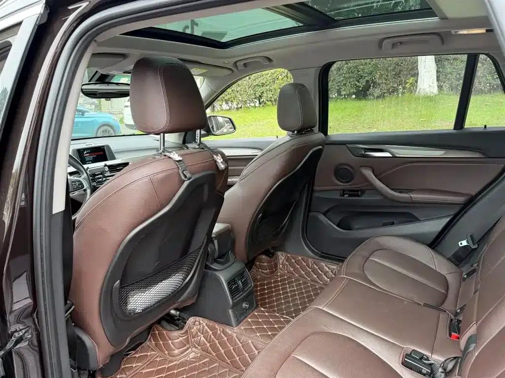 BMW X1 2018 sDrive18Li Premium — миниатюра 9