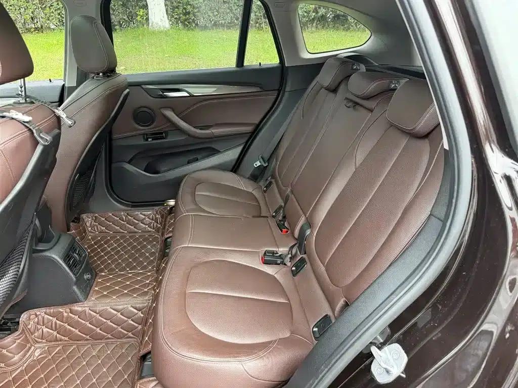 BMW X1 2018 sDrive18Li Premium — миниатюра 10