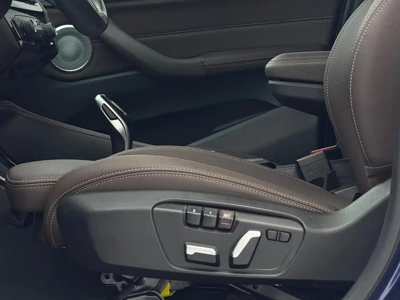 BMW X1 2021 sDrive20Li Premium — миниатюра 20