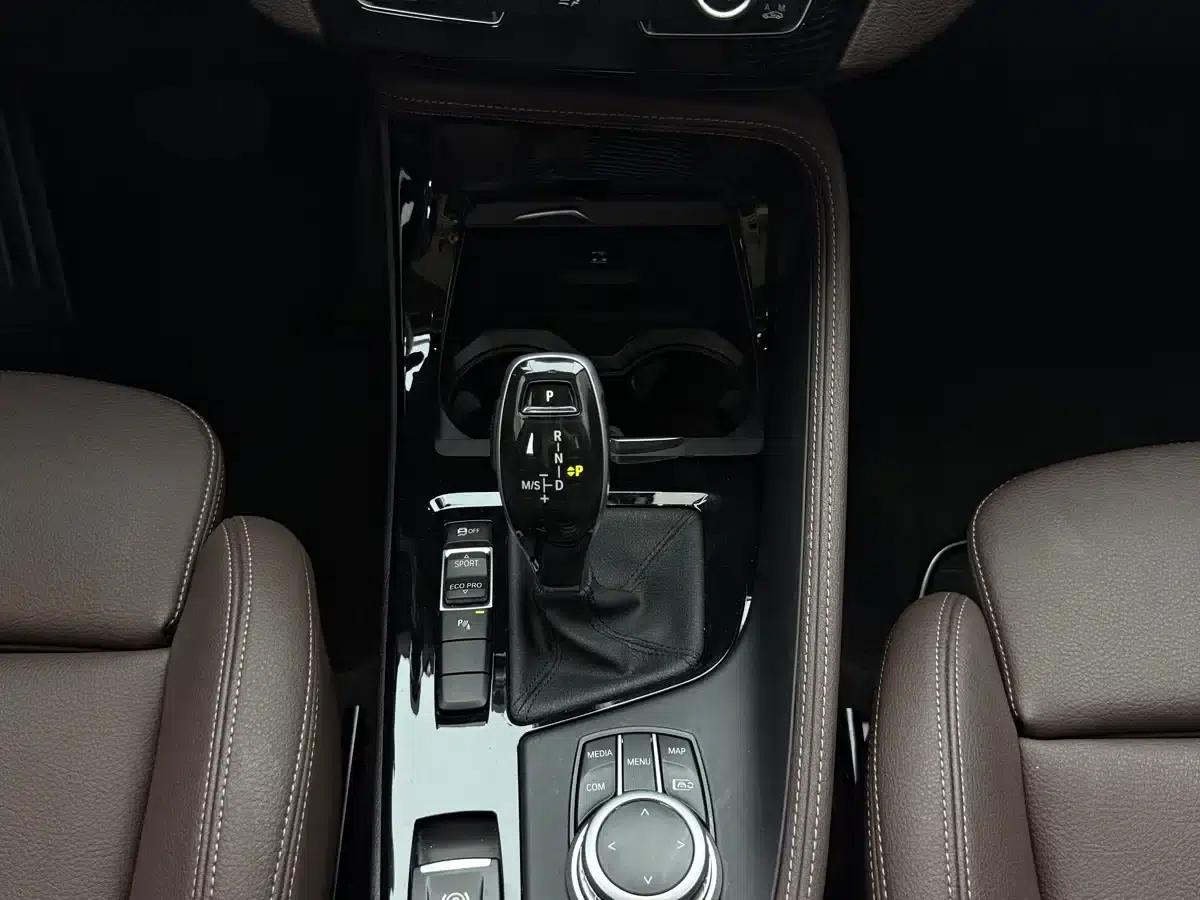 BMW X1 2021 sDrive20Li Premium — миниатюра 10