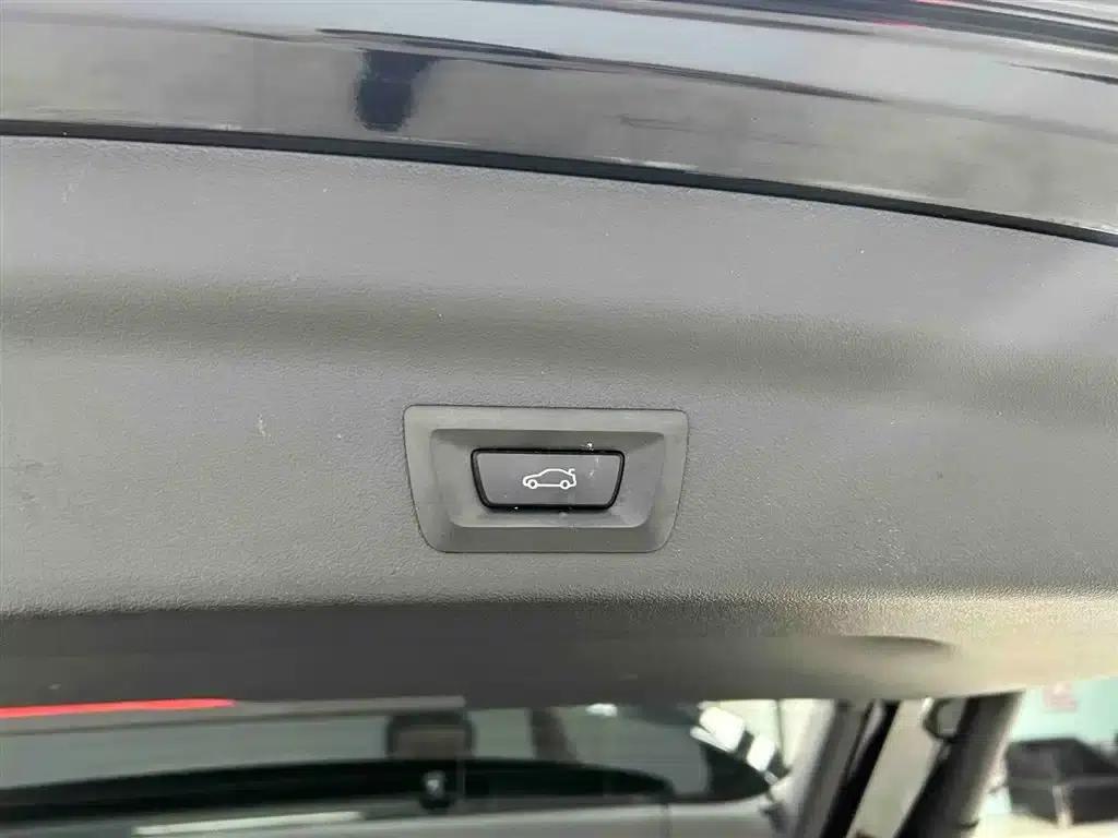 2023 BMW X1 sDrive20Li X Design Package — миниатюра 18