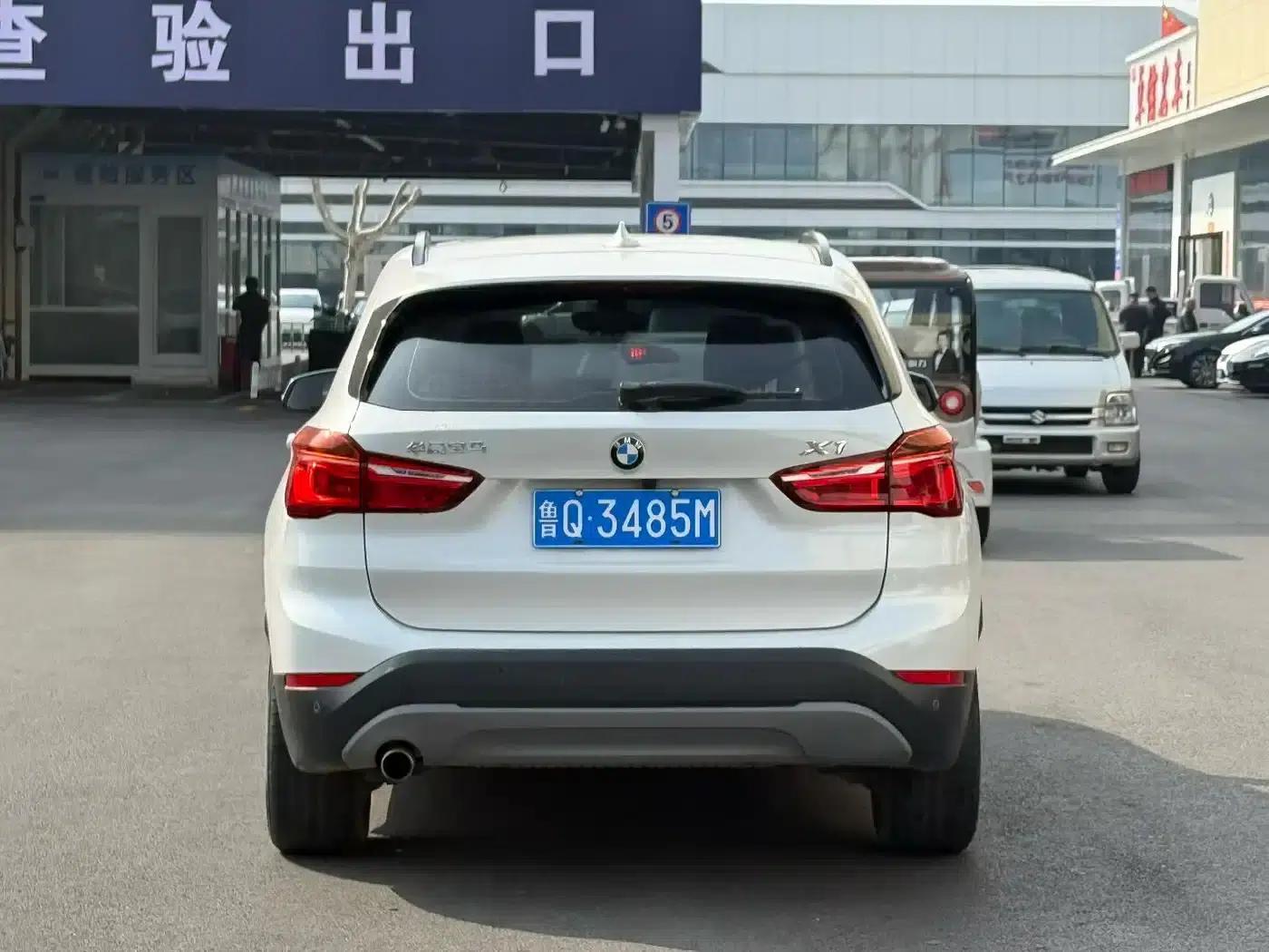 BMW X1 2018 sDrive18Li Fashion Edition — миниатюра 8