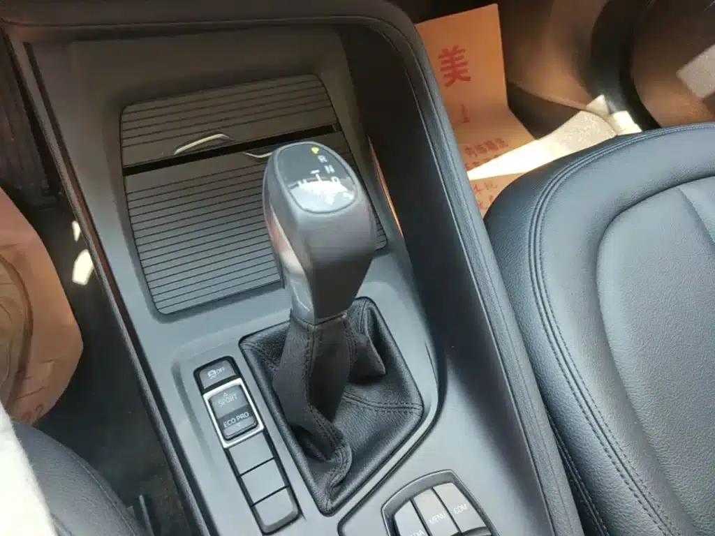 BMW X1 2018 sDrive20Li Leading Edition — миниатюра 14