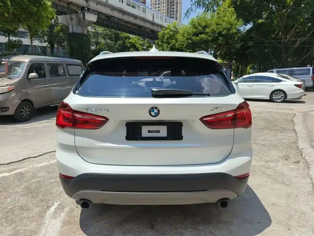 BMW X1 2018 sDrive20Li Leading Edition — миниатюра 6
