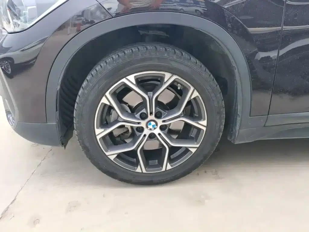BMW X1 2020 sDrive25Li Leading Edition — миниатюра 23
