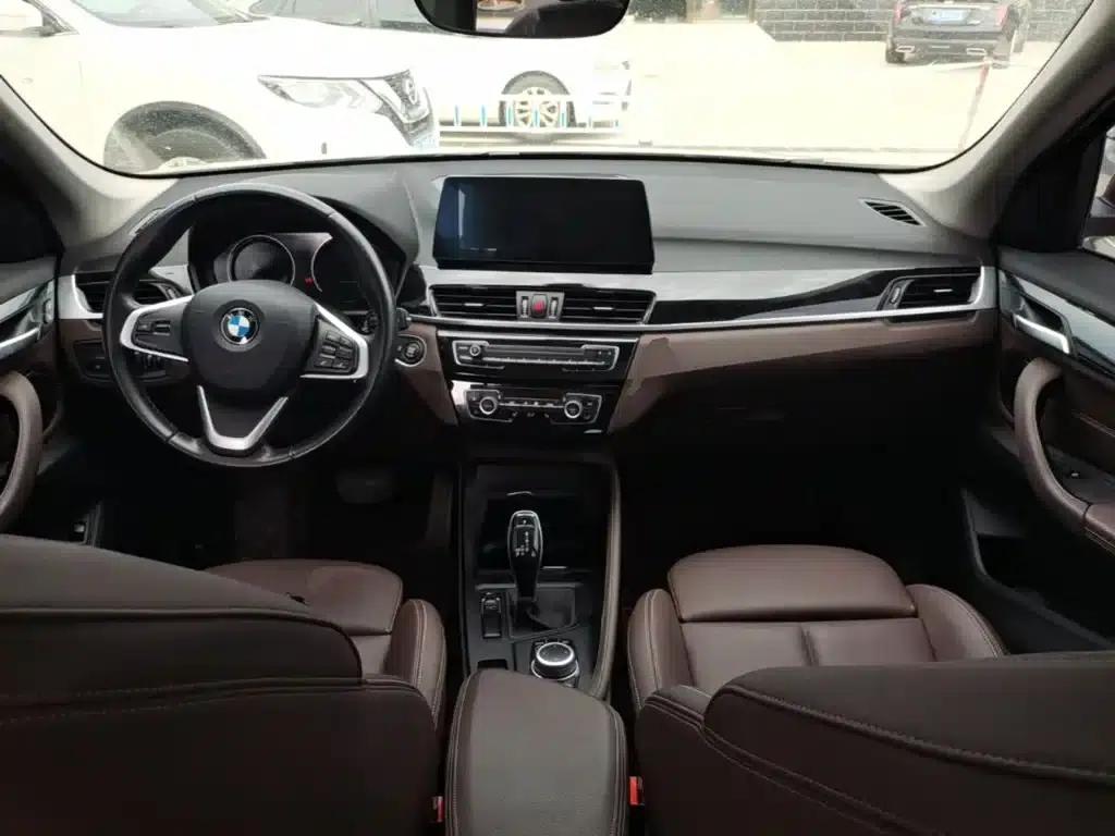 BMW X1 2020 sDrive25Li Leading Edition — миниатюра 10
