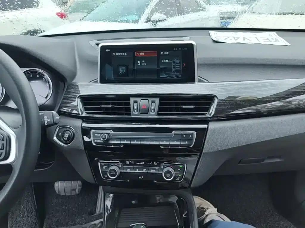 BMW X1 2019 sDrive20Li Leading Edition — миниатюра 13
