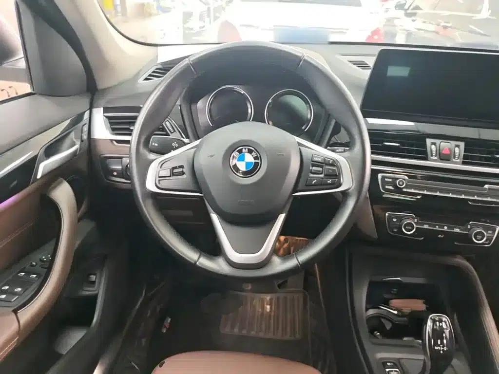 BMW X1 2020 sDrive25Li Leading Edition — миниатюра 11