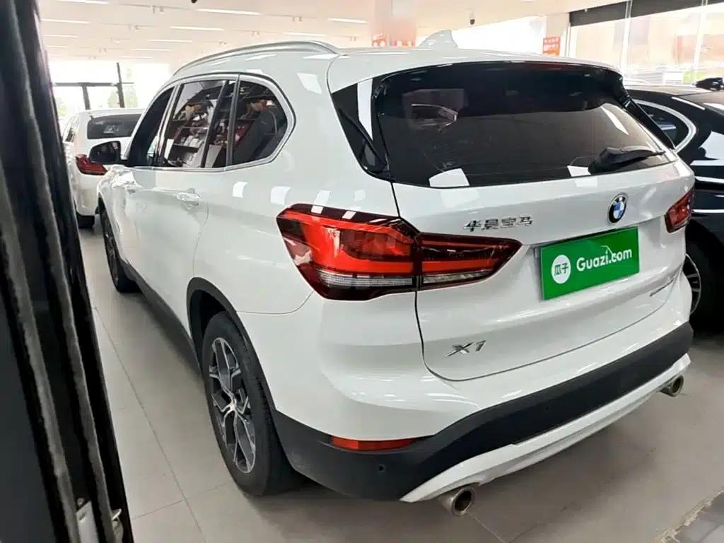 BMW X1 2020 sDrive25Li Leading Edition — миниатюра 5