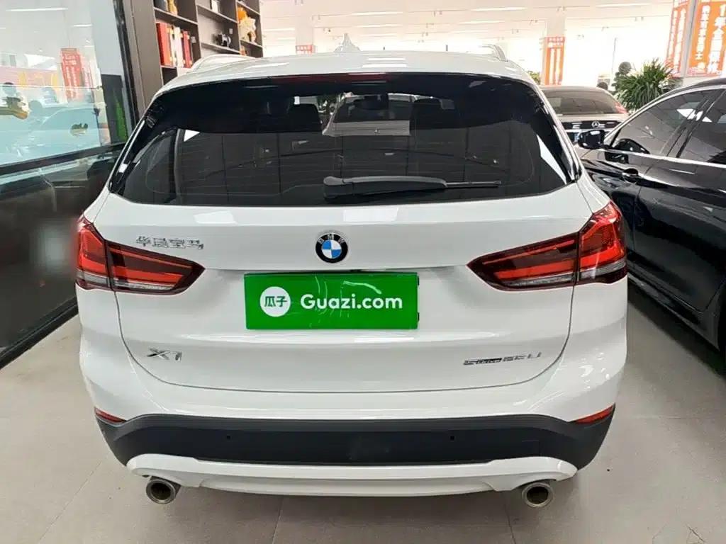 BMW X1 2020 sDrive25Li Leading Edition — миниатюра 6