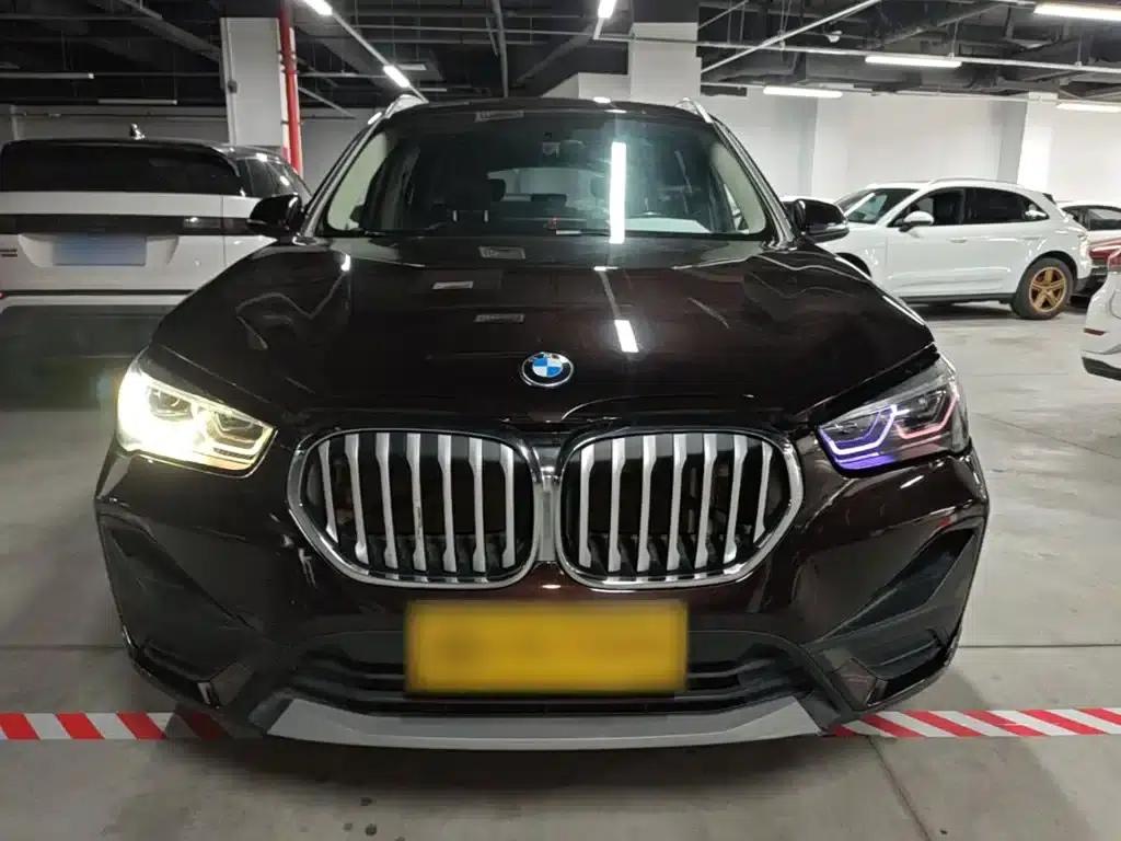 BMW X1 2020 sDrive25Li Leading Edition — миниатюра 3