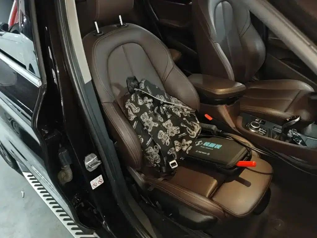 BMW X1 2020 sDrive25Li Leading Edition — миниатюра 25