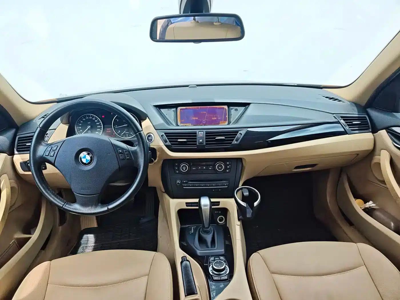 2010 BMW X1 Imported sDrive18i Luxury Model — миниатюра 12