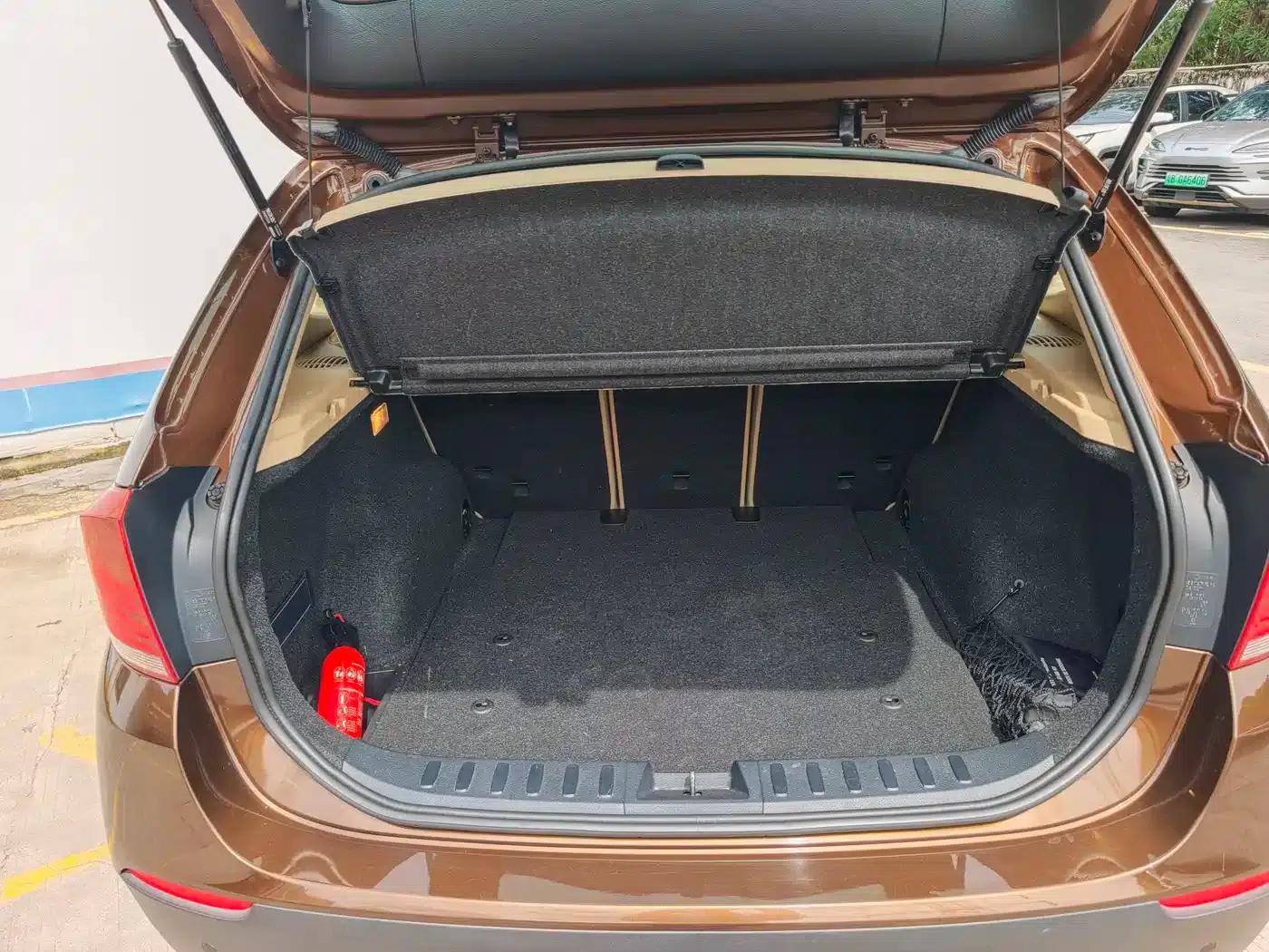 2010 BMW X1 Imported sDrive18i Luxury Model — миниатюра 20