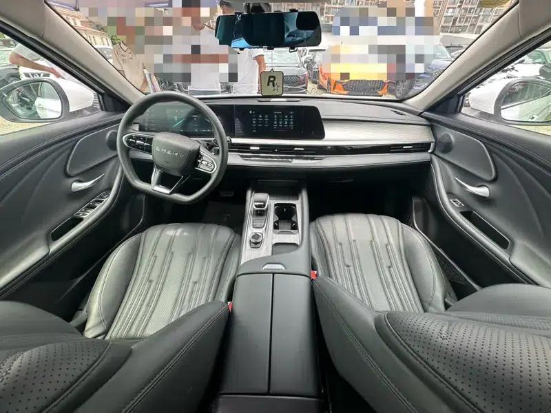 Fengyun A8 2023 1.5T Automatic Front-Wheel Drive 5-Seater Factory Custom Edition — миниатюра 9