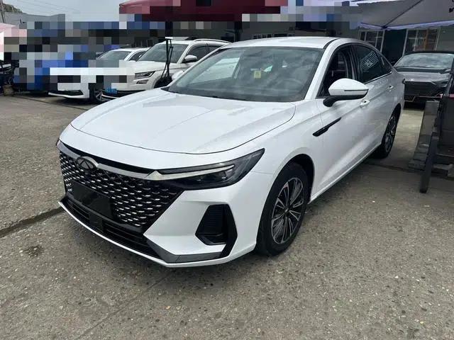 Fengyun A8 2023 1.5T Automatic Front-Wheel Drive 5-Seater Factory Custom Edition