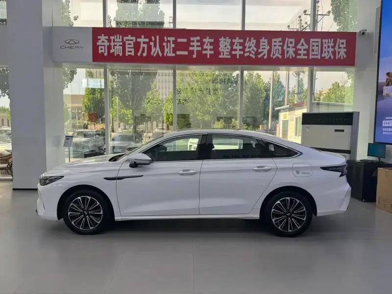 Fengyun A8 2024 Long-Range Edition 127 Luxury Model — миниатюра 3