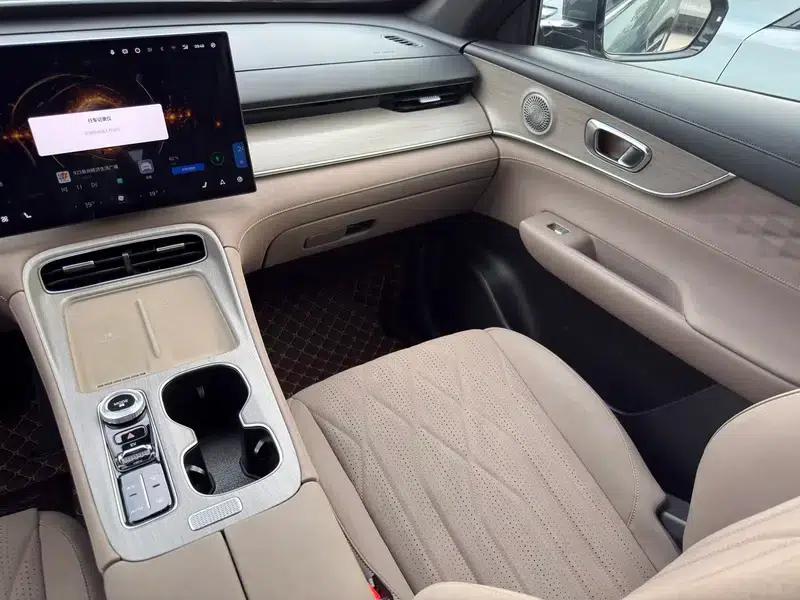 Fengyun T8 2025 1.5T 130km Premium Edition — миниатюра 7