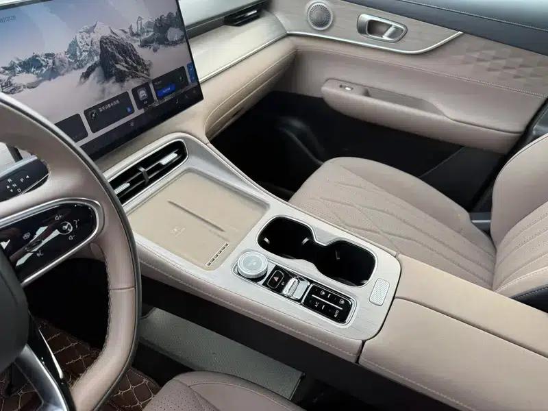 Fengyun T8 2025 1.5T 130km Luxury Edition — миниатюра 7