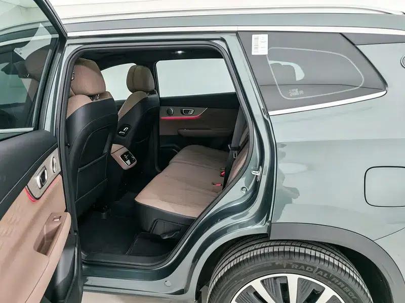 Fengyun T8 2025 1.5T 130km Premium Edition — миниатюра 18