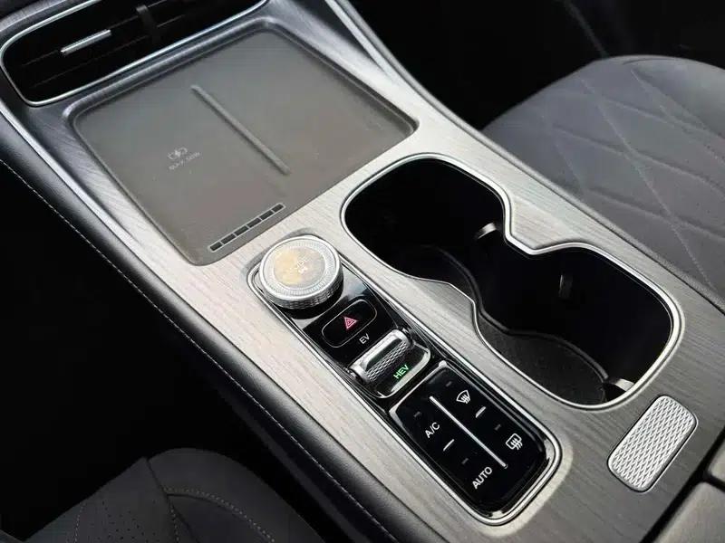 Fengyun T8 2025 1.5T 130km Luxury Edition — миниатюра 18