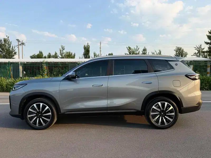 Fengyun T8 2025 1.5T 130km Luxury Edition — миниатюра 4