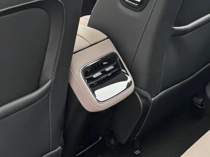 Fengyun T8 2025 1.5T 130km Premium Edition — миниатюра 10
