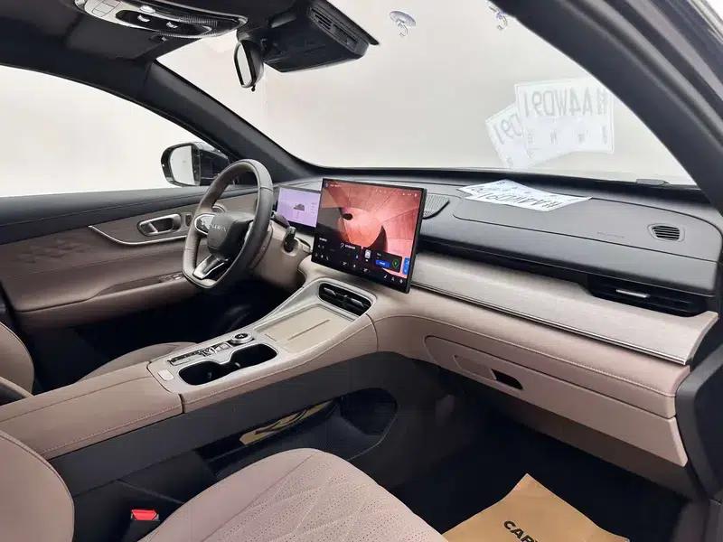 Fengyun T8 2025 1.5T 130km Premium Edition — миниатюра 13