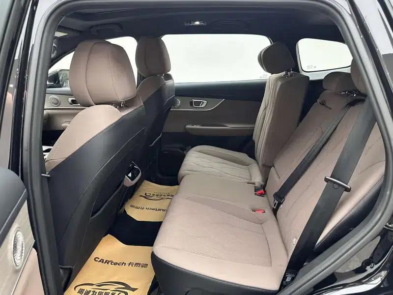 Fengyun T8 2025 1.5T 130km Premium Edition — миниатюра 19