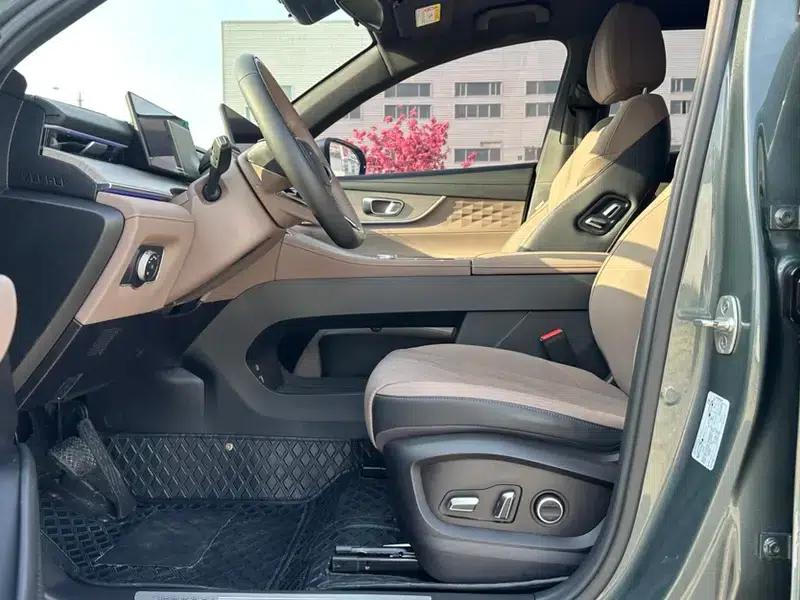 Fengyun T8 2025 1.5T 130km Premium Edition — миниатюра 12