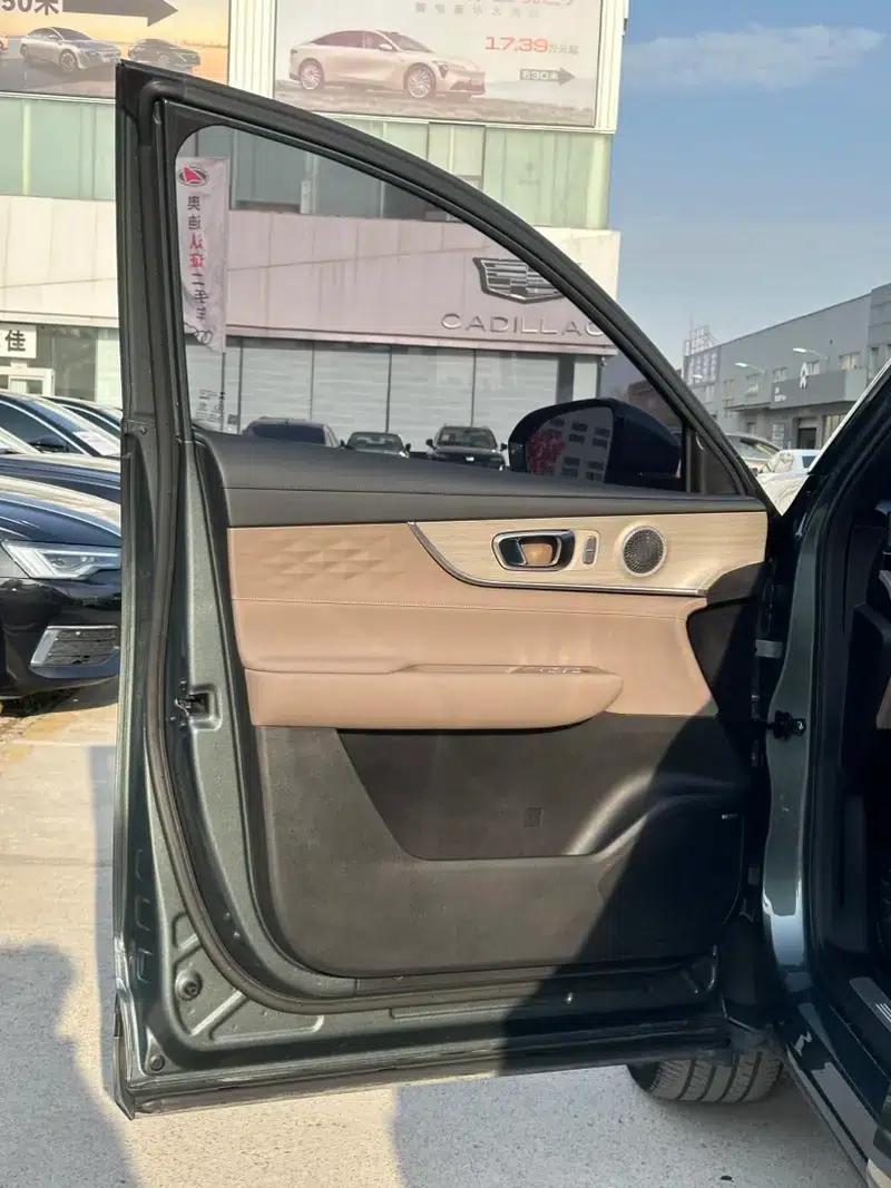 Fengyun T8 2025 1.5T 130km Premium Edition — миниатюра 15