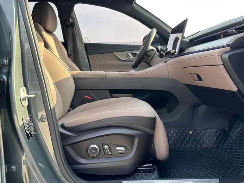 Fengyun T8 2025 1.5T 130km Premium Edition — миниатюра 18
