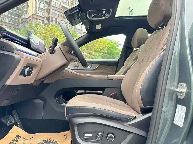 Fengyun T8 2025 1.5T 130km Premium Edition — миниатюра 16