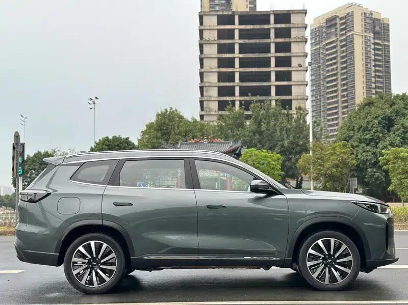 Fengyun T8 2025 1.5T 130km Premium Edition — миниатюра 8