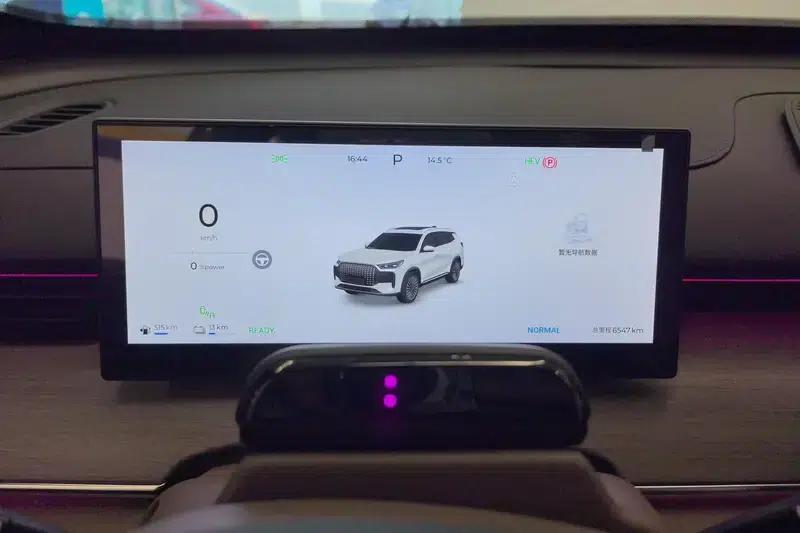 Fengyun T8 2025 1.5T 130km Premium Edition — миниатюра 13
