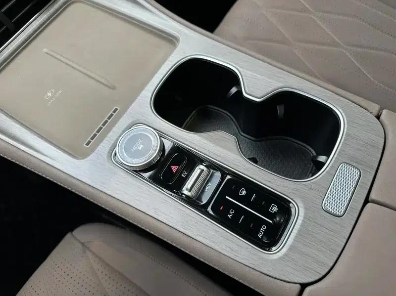 Fengyun T8 2025 1.5T 130km Premium Edition — миниатюра 26