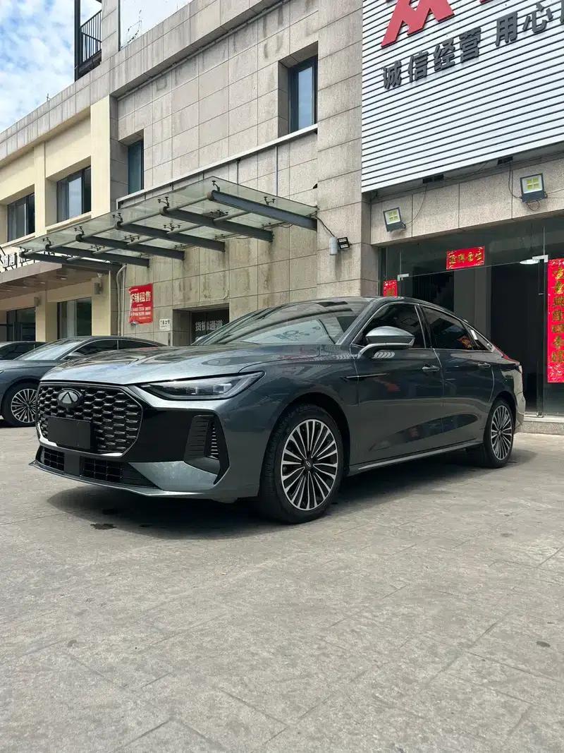 Fengyun A8L 2025 Model 145km Luxury Edition — миниатюра 1