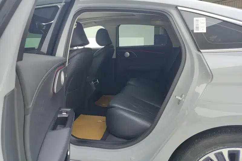 Fengyun A8L 2025 Model 145km Luxury Edition — миниатюра 16