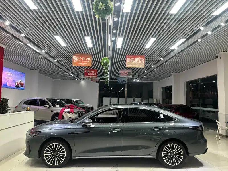 Fengyun A8L 2025 Model 145km Luxury Edition — миниатюра 4