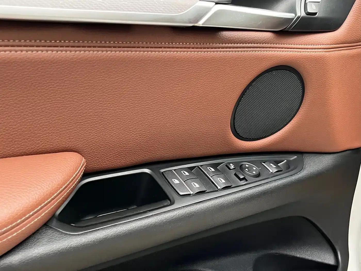 BMW X6 2018 xDrive35i Leading Edition — миниатюра 13
