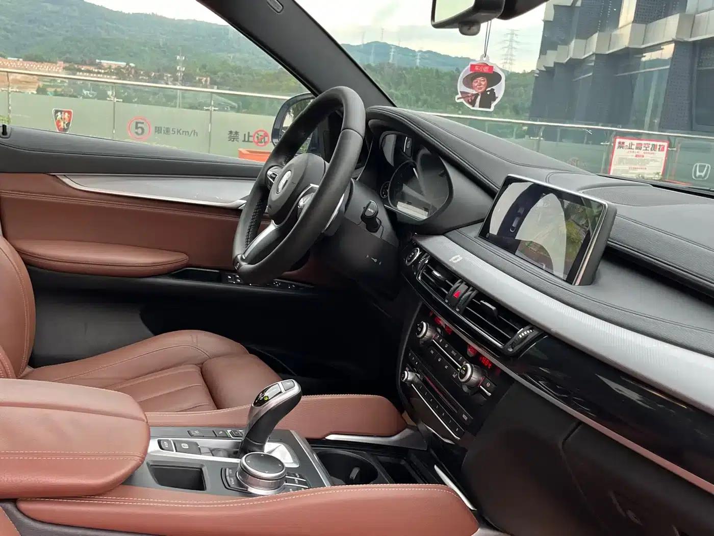 BMW X6 2018 xDrive35i Leading Edition — миниатюра 23