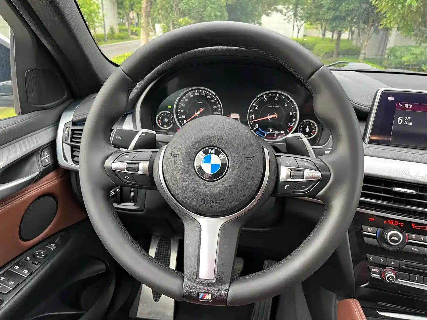 BMW X6 2018 xDrive35i Leading Edition — миниатюра 10
