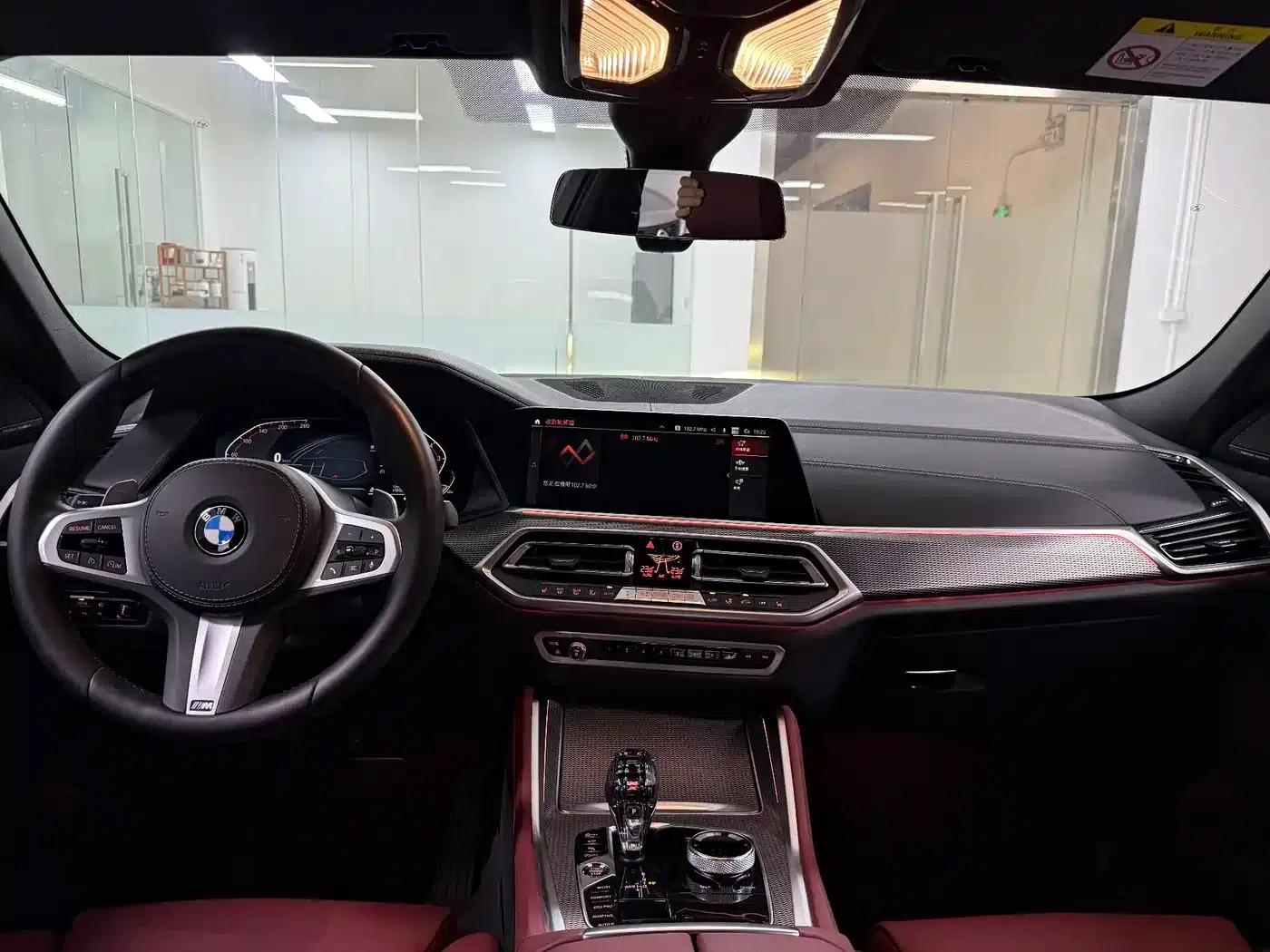 2021 BMW X6 xDrive40i M Sport Package — миниатюра 18