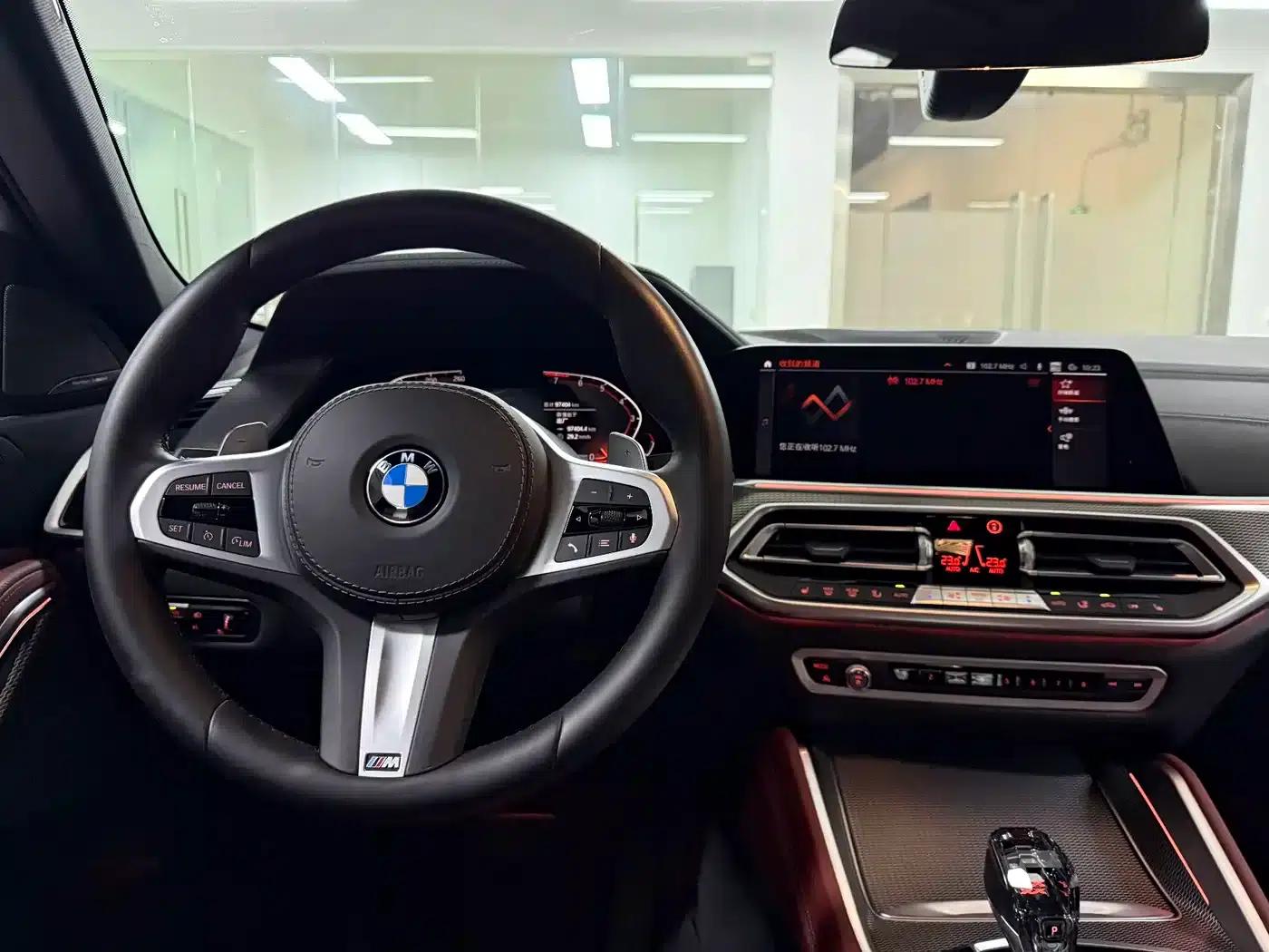 2021 BMW X6 xDrive40i M Sport Package — миниатюра 19